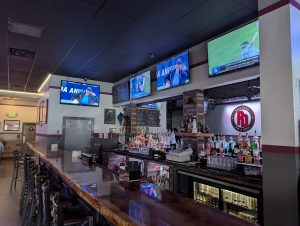 rude dogs bar and grill covina bar 06